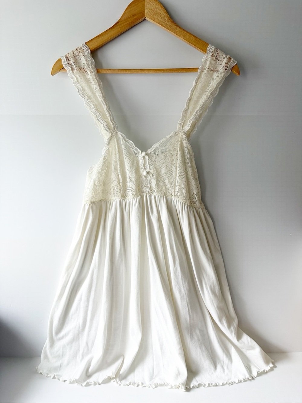 Vintage Ivory Lace Sleep Chemise With Cotton Bodice Size M/L Lace Sleeves